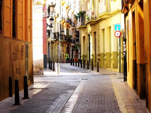 Sótano con licencia  para 44 TRASTEROS sito (CALLE QUART) CENTRO DE VALENCIA