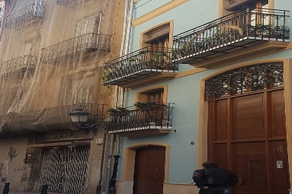Edificio en Venta   / Abadia de San Martin / Vitoria / Sant Francesc / Valencia