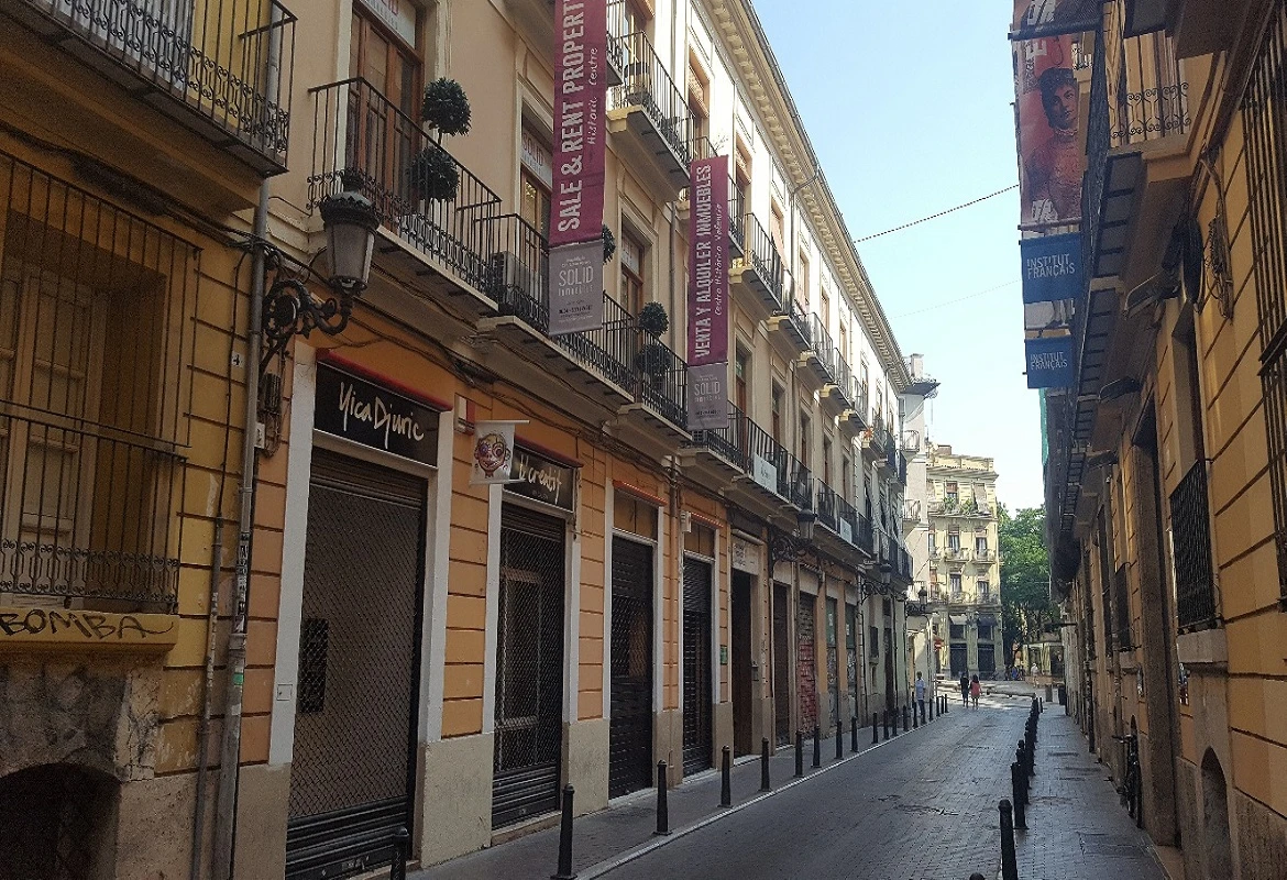 Edificio / Ciudad Vella / Centro de Valencia / Velluters