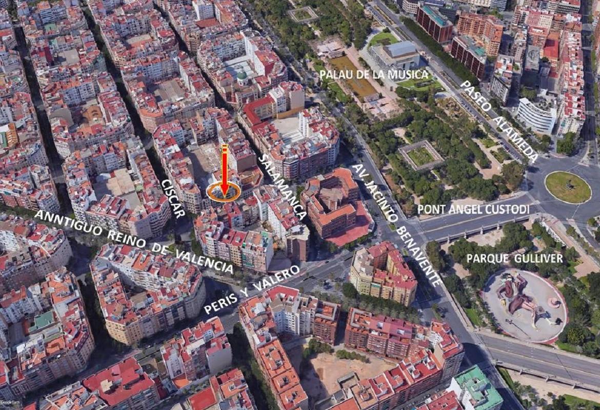  Carrer Mestre Racional / L'Eixample - València